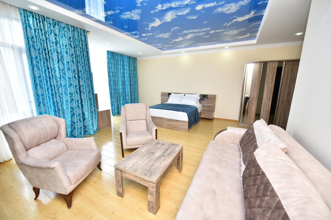 Hotel Skyline Batumi Exterior photo