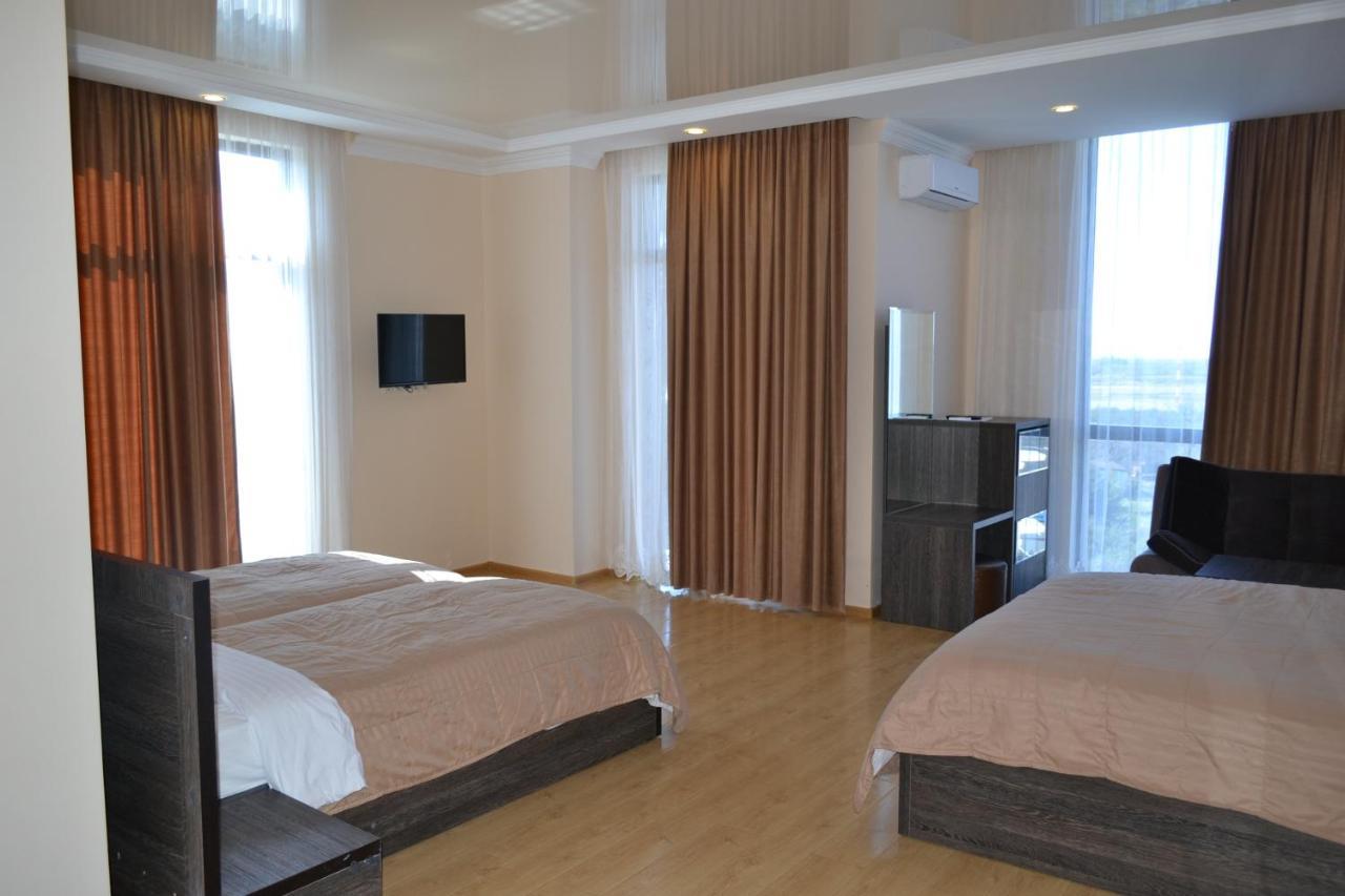 Hotel Skyline Batumi Exterior photo